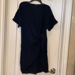 Black ss wrap dress